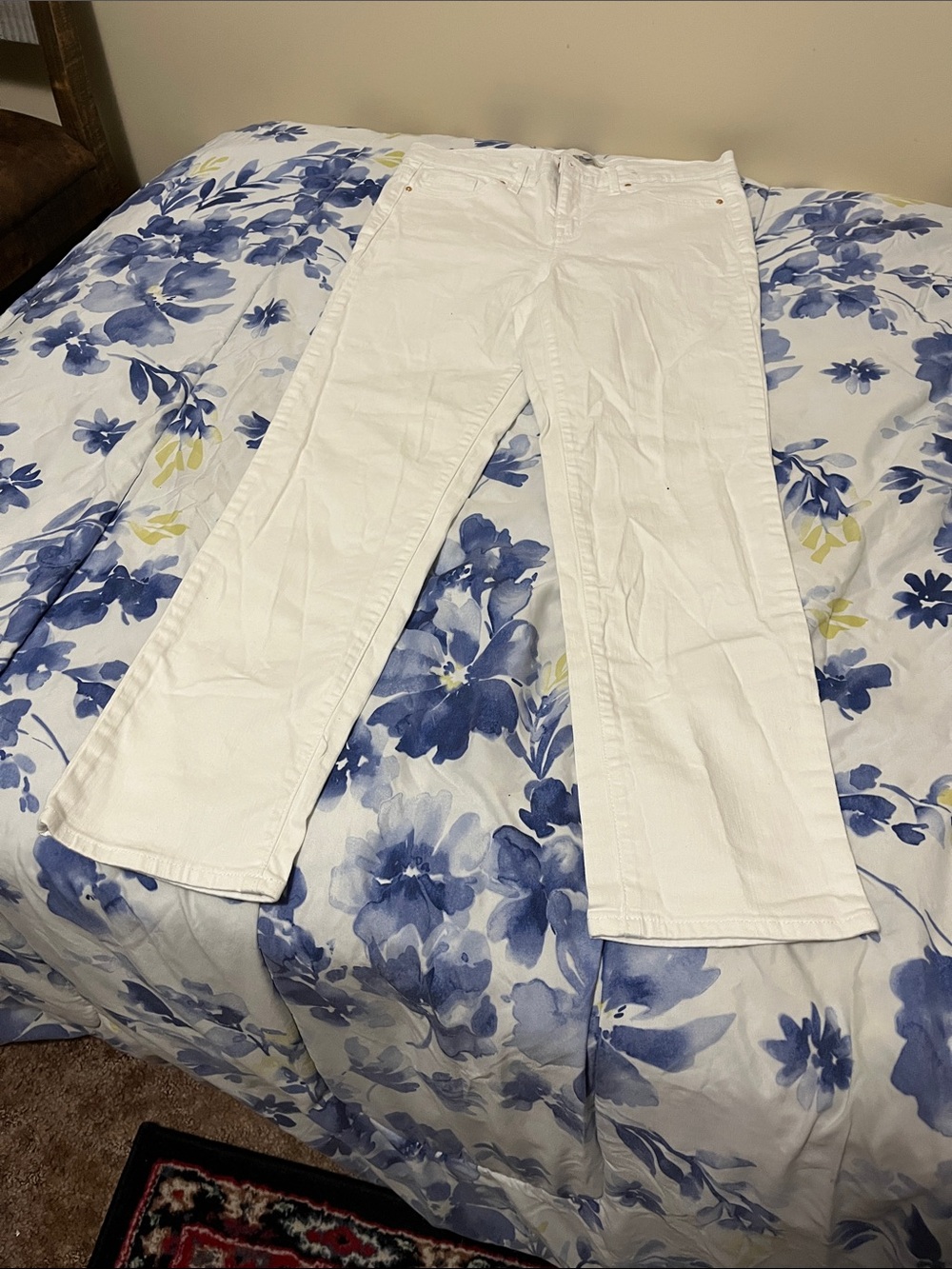 Ella Moss White Straight-Leg Jeans